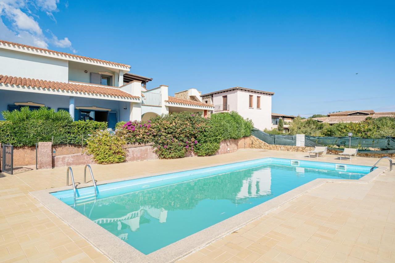Apartments In Residence With Swimming Pool In Cala Girgolu Monte Petrosu Εξωτερικό φωτογραφία
